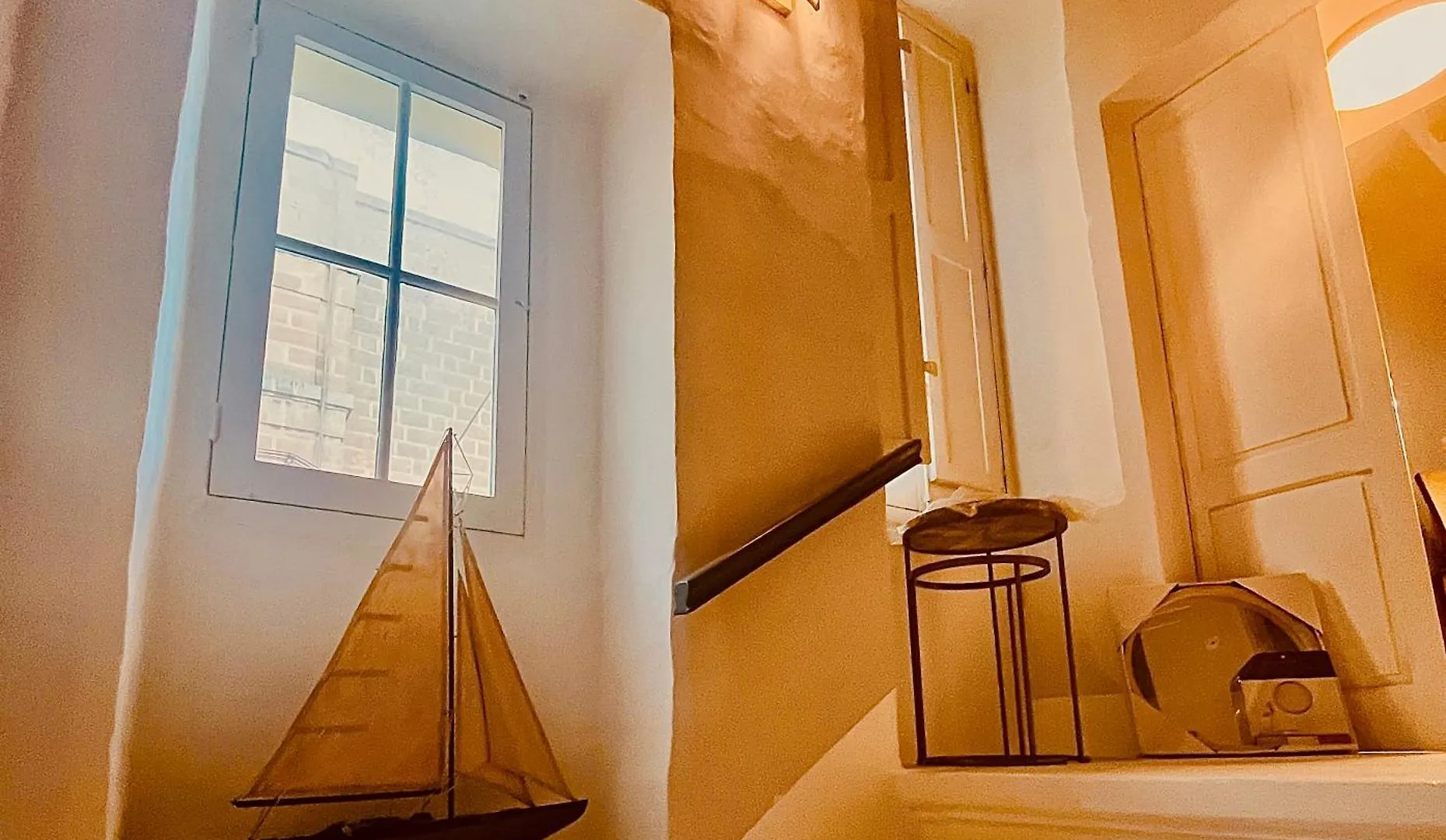 Arcanum Apartment 1 Very Close To Seafront Bus Station And Ferry To Valletta Senglea