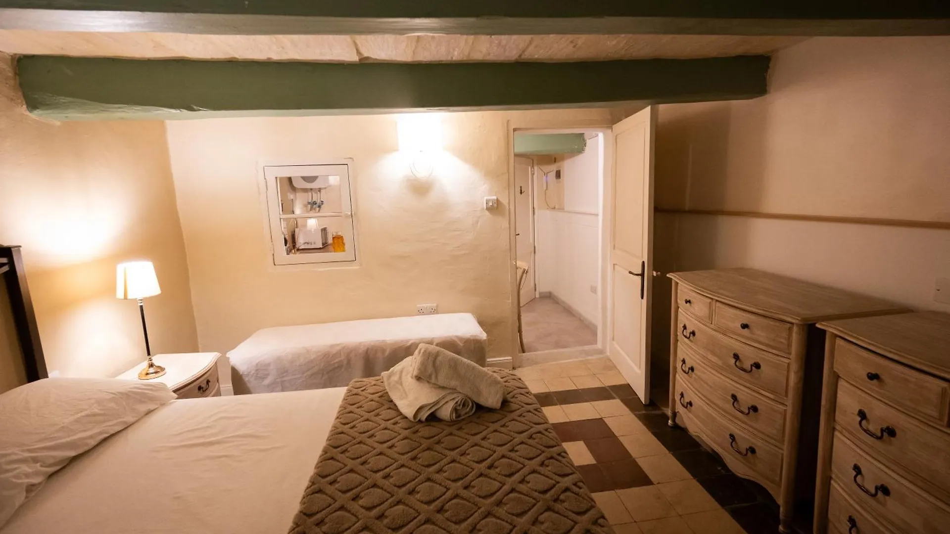 Arcanum Apartment 1 Very Close To Seafront Bus Station And Ferry To Valletta contacts
